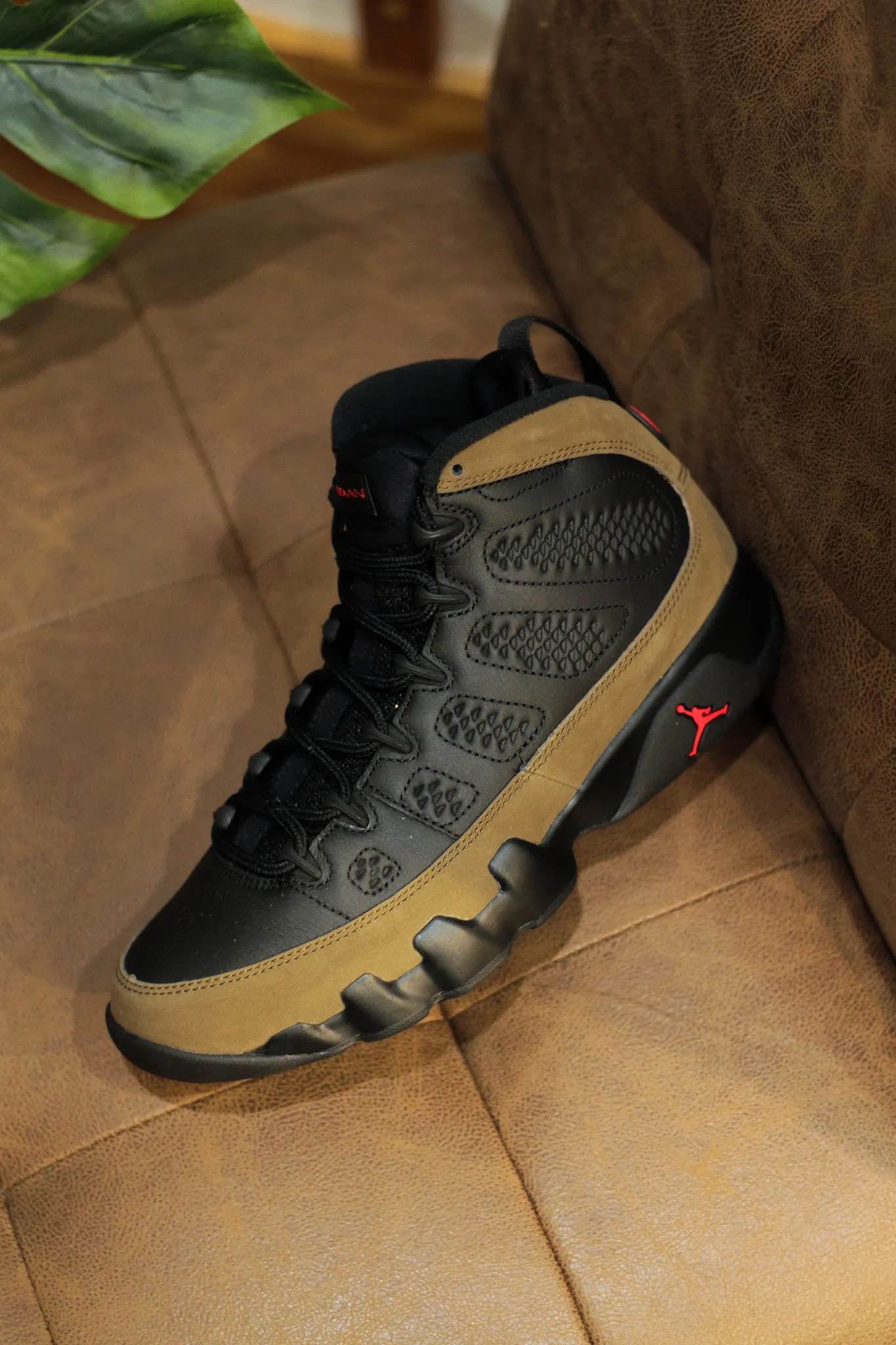 AIR JORDAN 9 RETRO "LIGHT OLIVE"