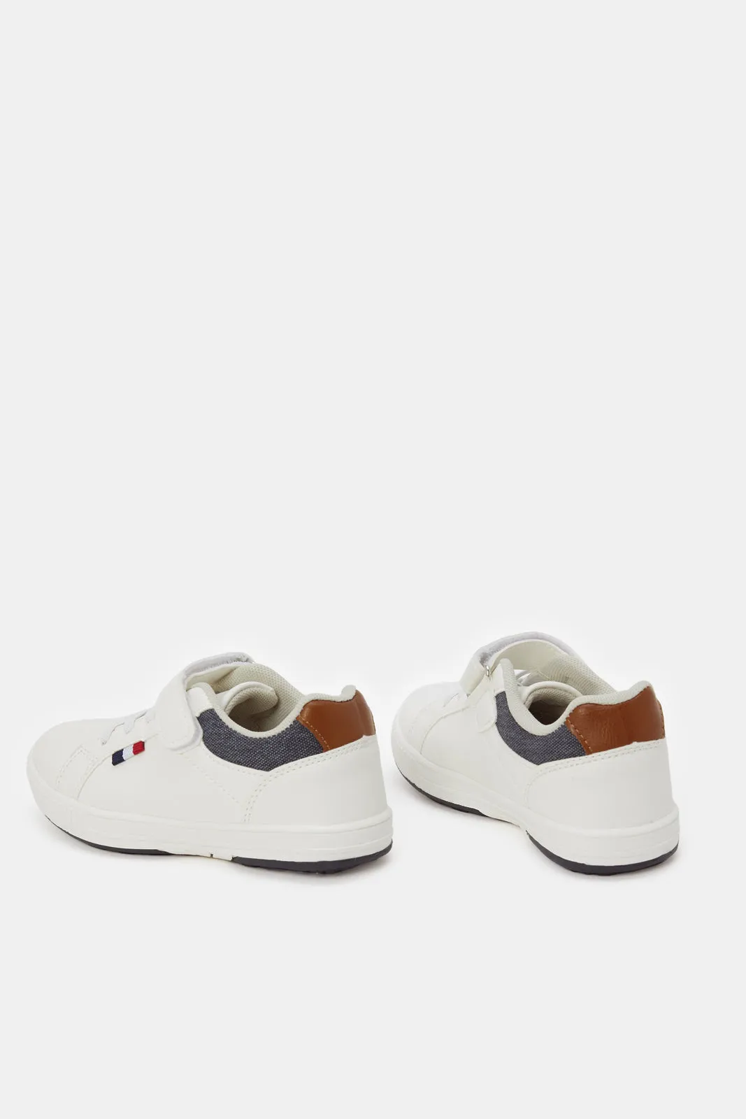 Boys White Material Block Sneaker