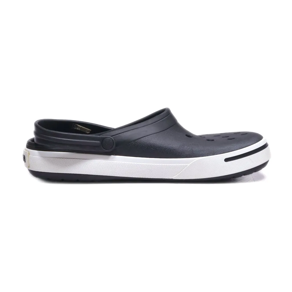 Crocs Crocband Ii Clogs Rubber Black Colour For Men