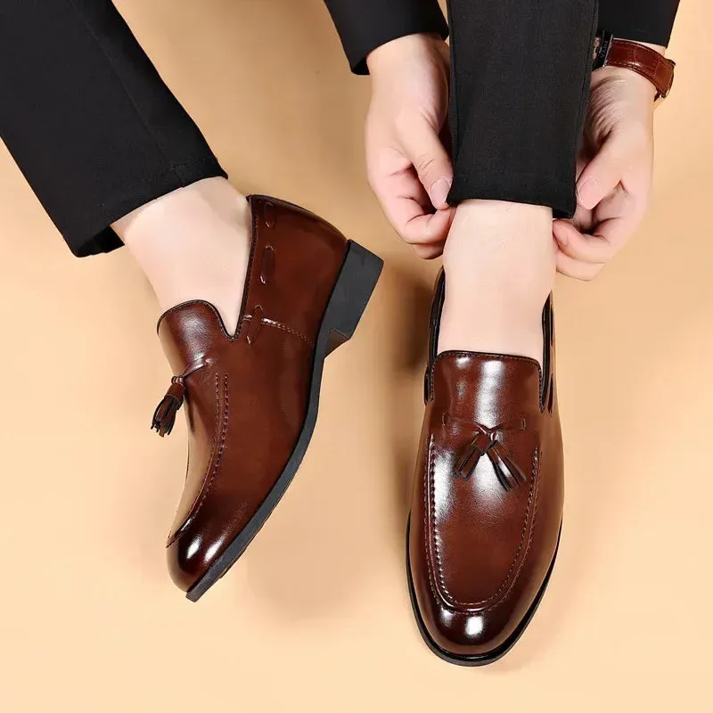 Ilooove Designer Style Dress Shoes for Men Brand New Business Casual Shoes Slip on Leather Shoes Plus Size for Men Wedding Party Shoes