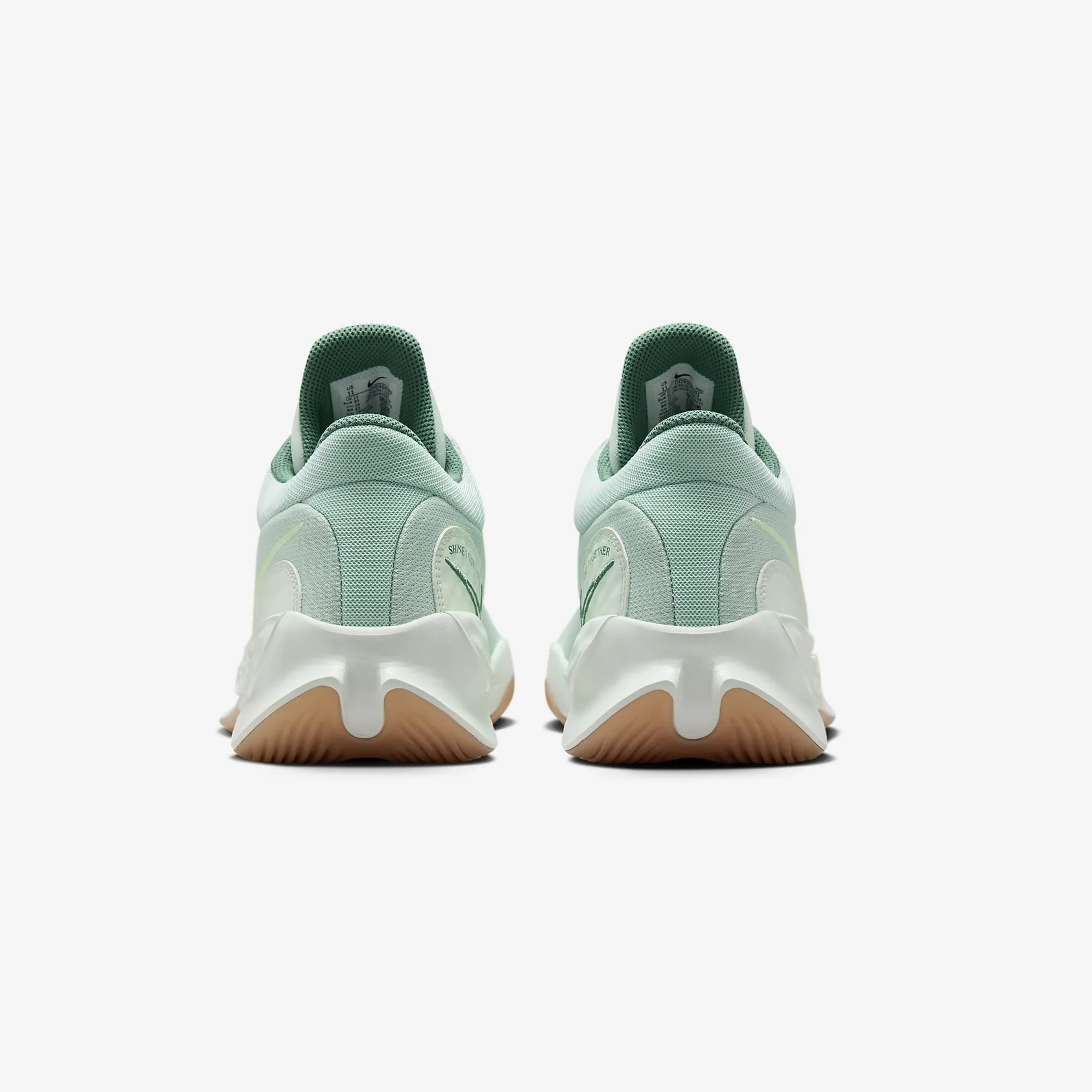 Nike | ELEVATE 3  { BARELY GREEN/VAPOR GREEN-JADE ICE