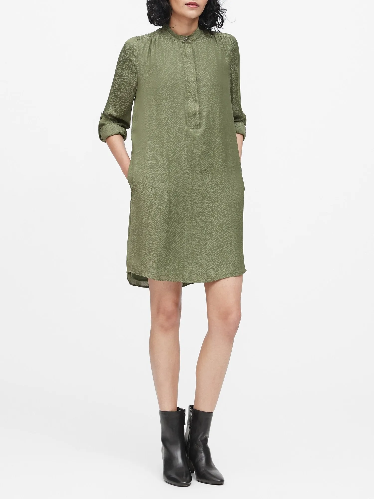 Print Utility Popover Shirtdress in Olive Green Snake Print