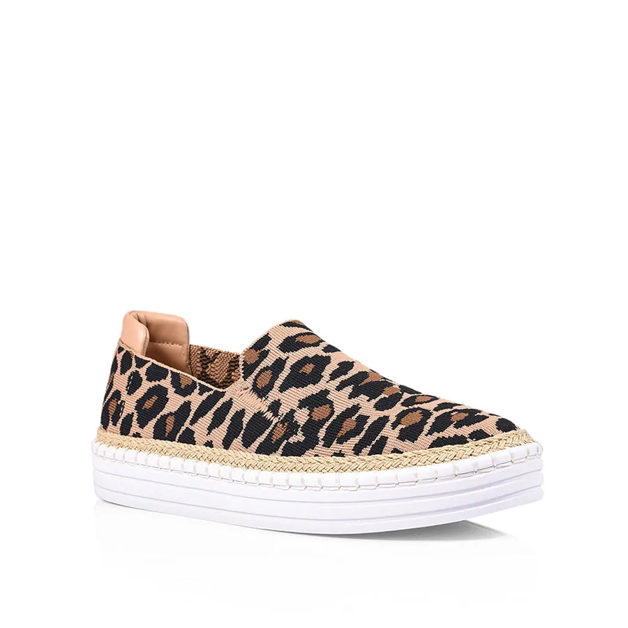 Queen Slip On Sneakers - Nude Leopard Knit