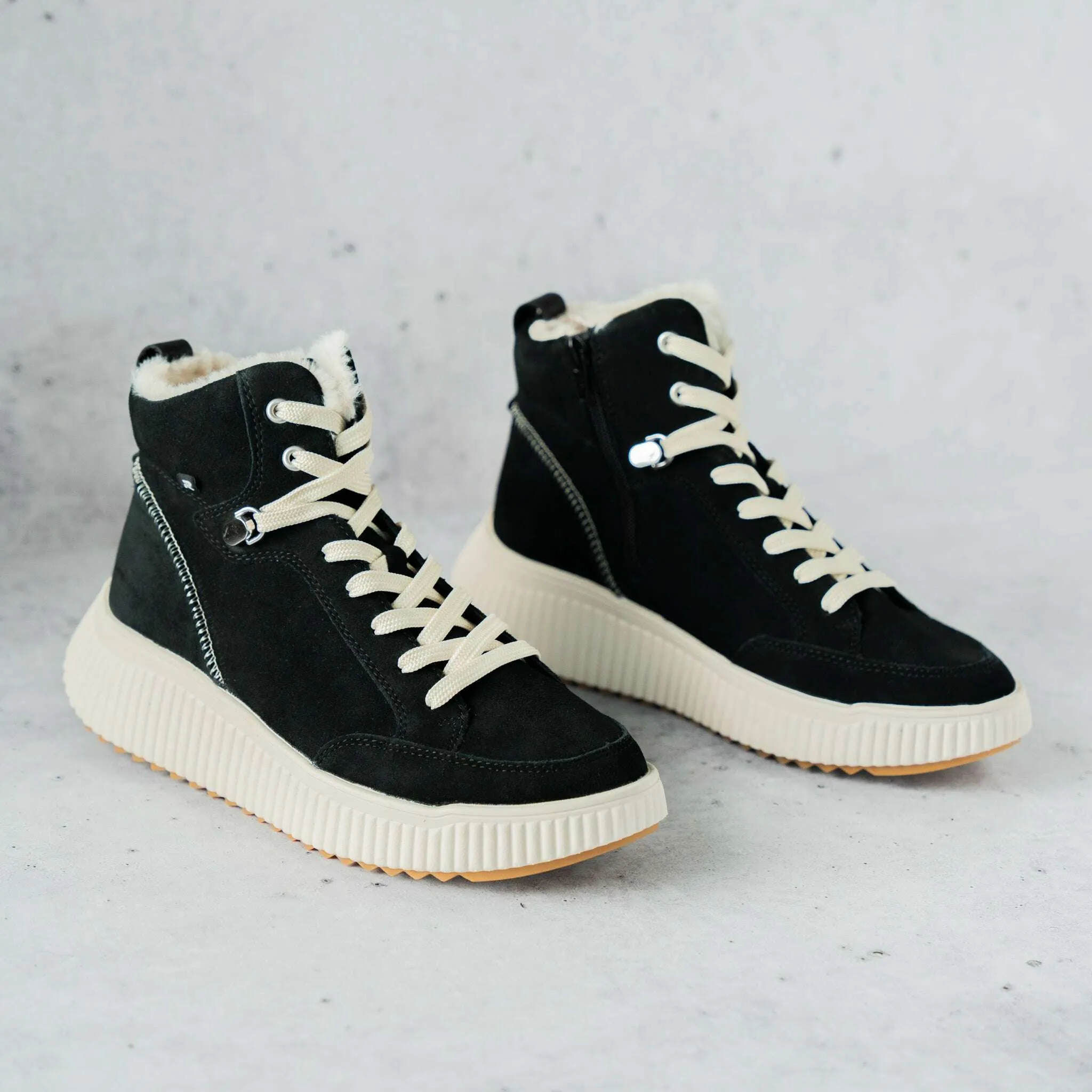 Revolution - W1771 - Black & Green Suede